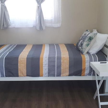 Relax In Aberdeen Johannesburg Esterno foto