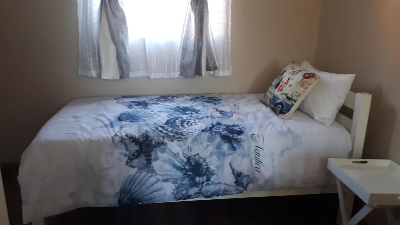 Relax In Aberdeen Johannesburg Esterno foto